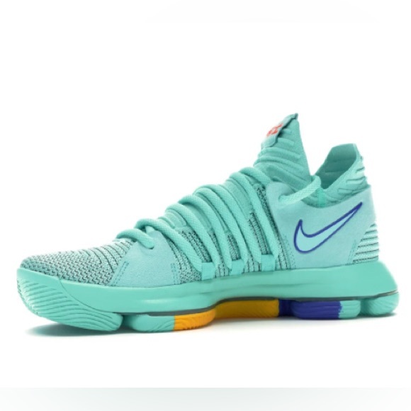 Nike KD10 Athletic Shoes